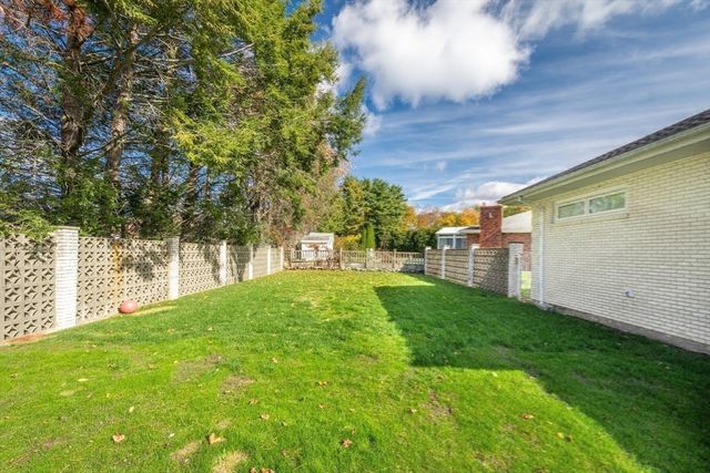 10 Viking Rd, Winchester, MA 01890