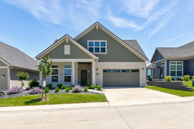 5831 NW 90th Street, Johnston, IA 50131