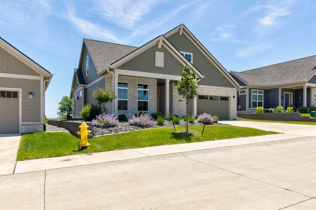5831 NW 90th Street, Johnston, IA 50131