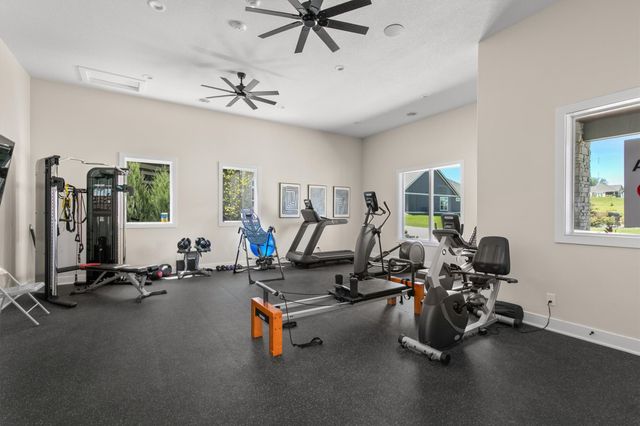 5831 NW 90th Street, Johnston, IA 50131