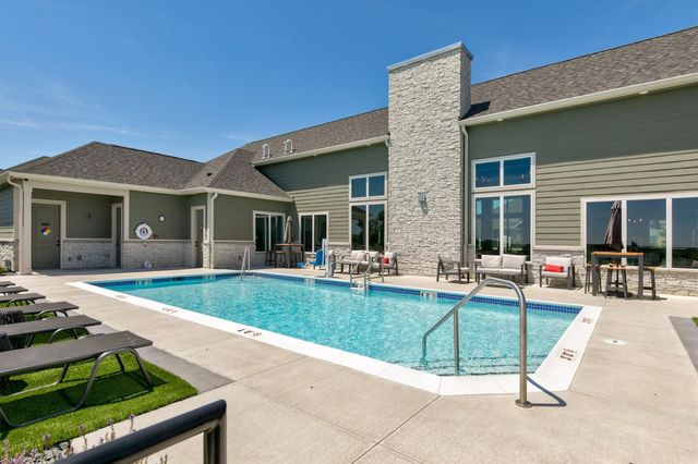 5831 NW 90th Street, Johnston, IA 50131
