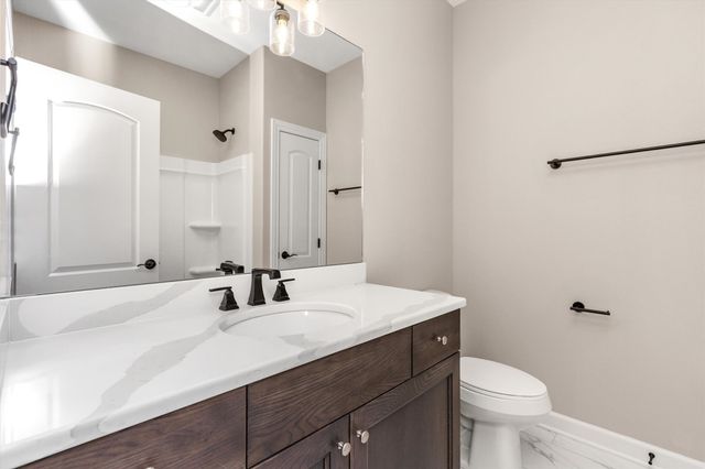 5831 NW 90th Street, Johnston, IA 50131
