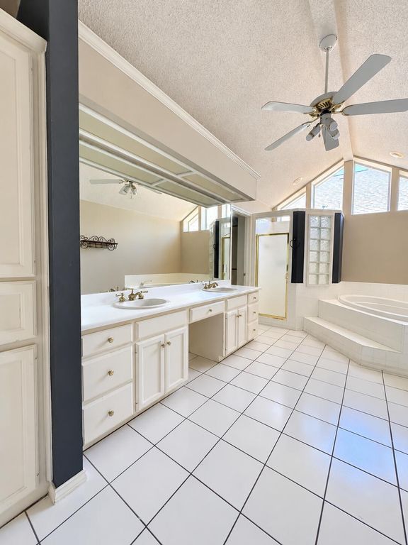 Image 18 of property listing at 10 Southridge Drive, San Angelo, TX 76904