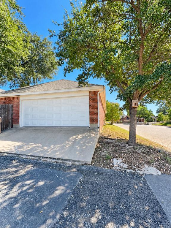 Image 22 of property listing at 10 Southridge Drive, San Angelo, TX 76904