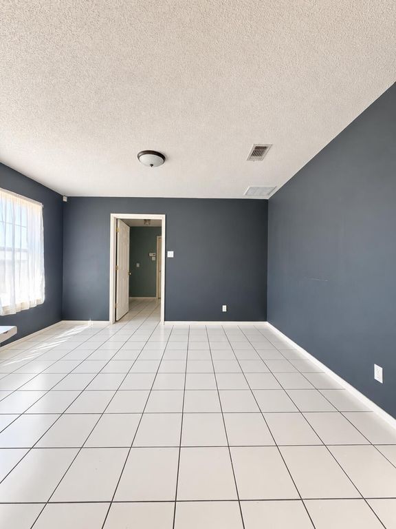 Image 8 of property listing at 10 Southridge Drive, San Angelo, TX 76904