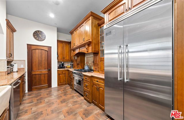 11937 W Sunset Boulevard 3, Los Angeles, CA 90049