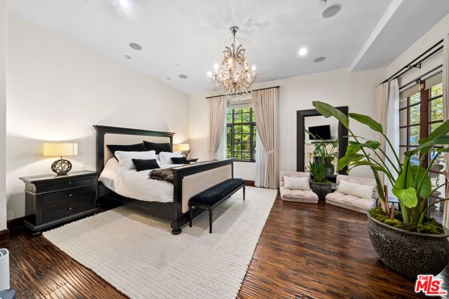 11937 W Sunset Boulevard 3, Los Angeles, CA 90049