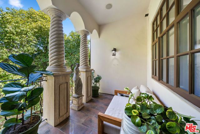 11937 W Sunset Boulevard 3, Los Angeles, CA 90049