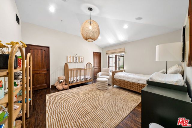 11937 W Sunset Boulevard 3, Los Angeles, CA 90049