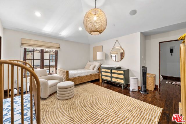 11937 W Sunset Boulevard 3, Los Angeles, CA 90049
