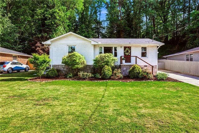 886 Scott Circle, Decatur, GA 30033