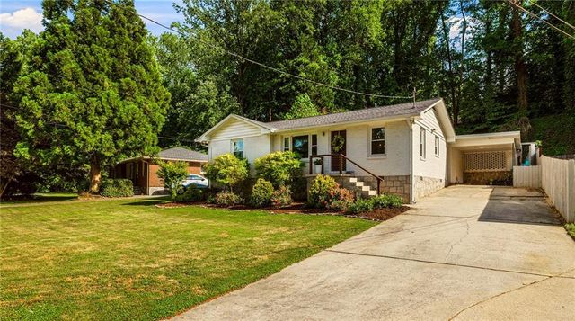 886 Scott Circle, Decatur, GA 30033