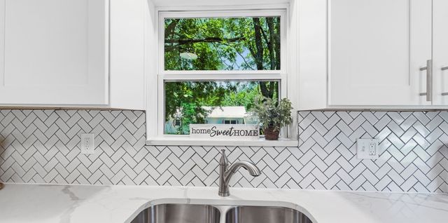 108 N Main Street, Sadler, TX 76264