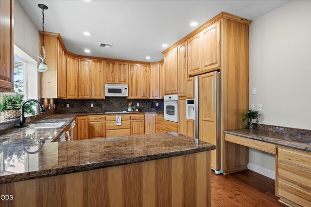 2850 Woodland Park Road, Grants Pass, OR 97527