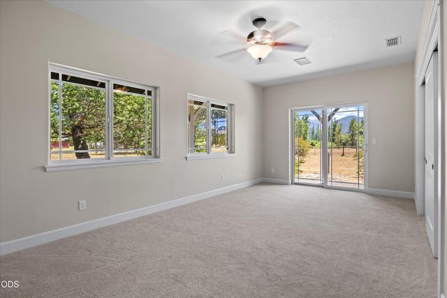 2850 Woodland Park Road, Grants Pass, OR 97527