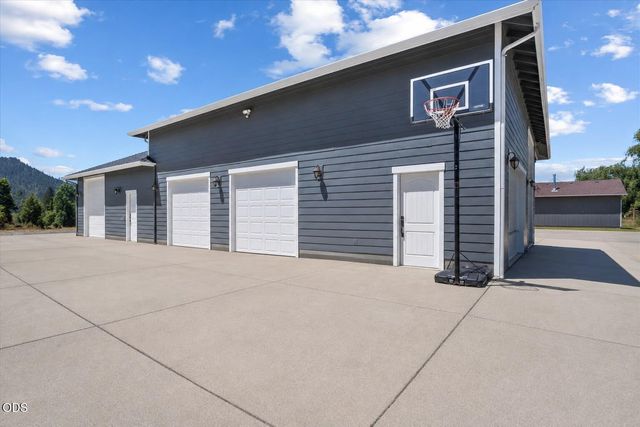 2850 Woodland Park Road, Grants Pass, OR 97527