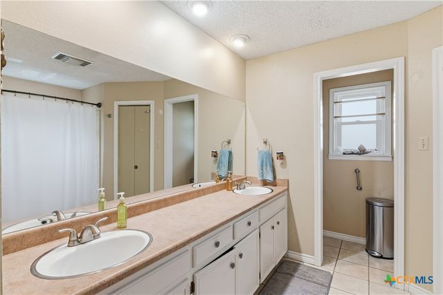 384 Waterway Pass, New Braunfels, TX 78130