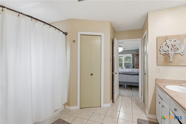 384 Waterway Pass, New Braunfels, TX 78130