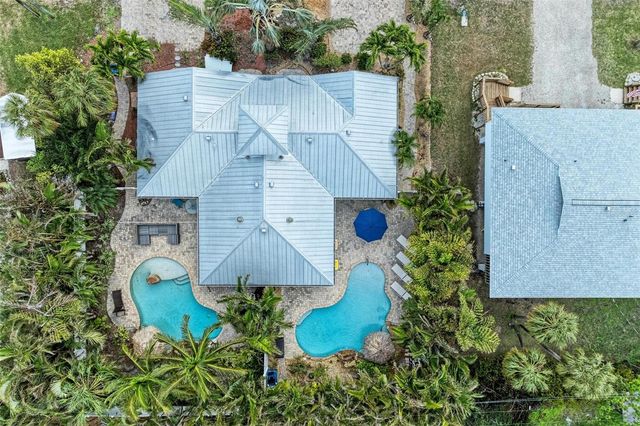 308 58TH STREET A, Holmes Beach, FL 34217