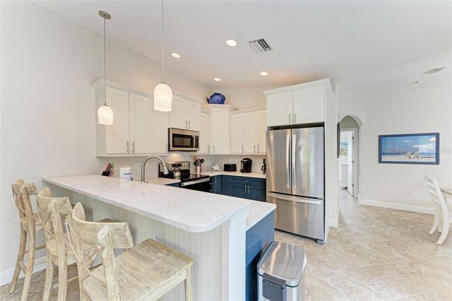 308 58TH STREET A, Holmes Beach, FL 34217