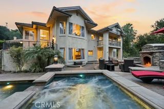 664 Manor Ridge Road, Santa Paula, CA 93060
