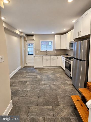 1316 S 8TH ST, Philadelphia, PA 19147