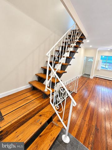 1316 S 8TH ST, Philadelphia, PA 19147