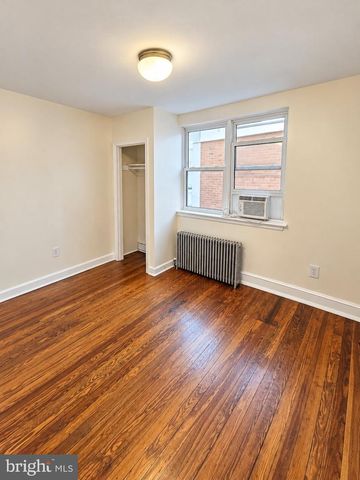 1316 S 8TH ST, Philadelphia, PA 19147