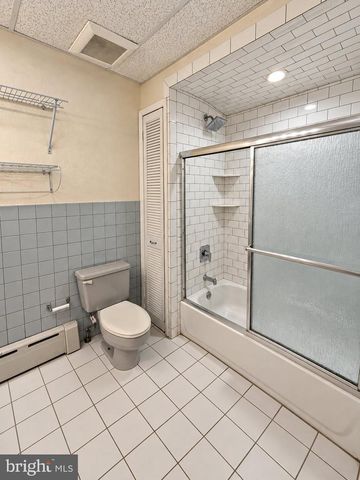 1316 S 8TH ST, Philadelphia, PA 19147