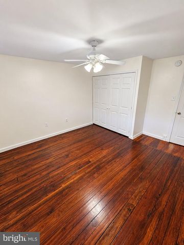 1316 S 8TH ST, Philadelphia, PA 19147