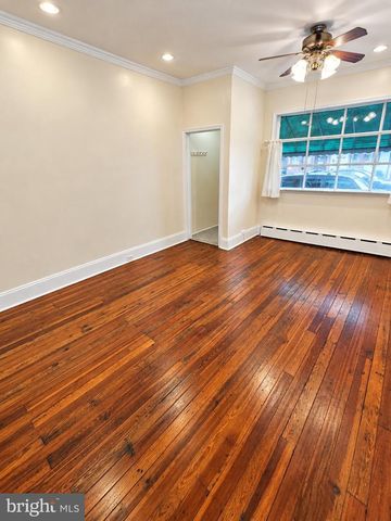 1316 S 8TH ST, Philadelphia, PA 19147