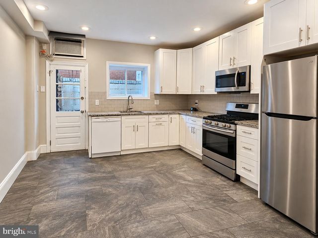 1316 S 8TH ST, Philadelphia, PA 19147