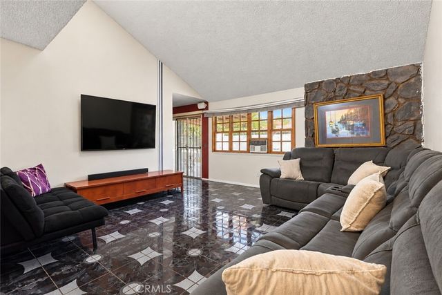 5925 Fuller Court, Riverside, CA 92504