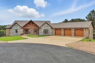 126 Twin Cavern Trail, Reeds Spring, MO 65737