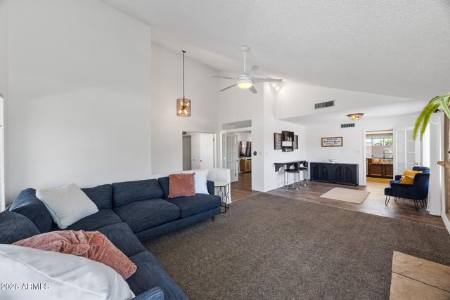 1923 S HENKEL Circle, Mesa, AZ 85202