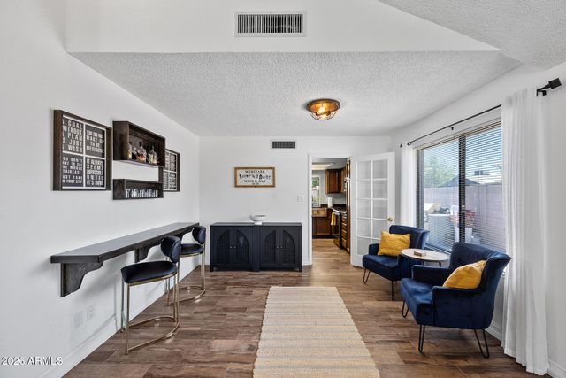 1923 S HENKEL Circle, Mesa, AZ 85202