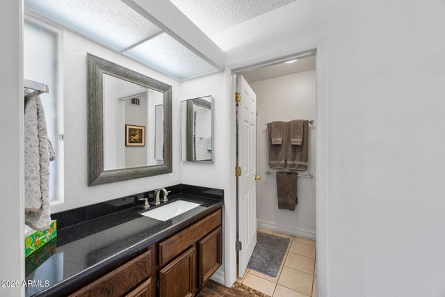 1923 S HENKEL Circle, Mesa, AZ 85202