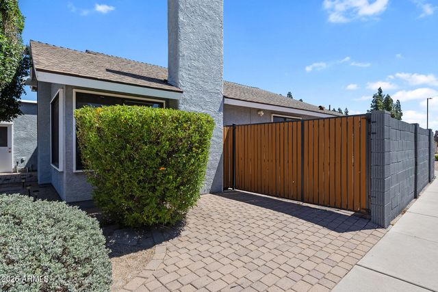 1923 S HENKEL Circle, Mesa, AZ 85202