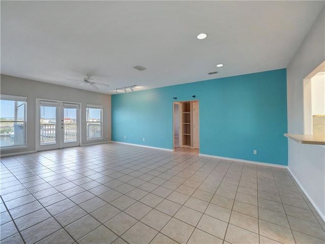 15325 Bonasse Ct D, Corpus Christi, TX 78418