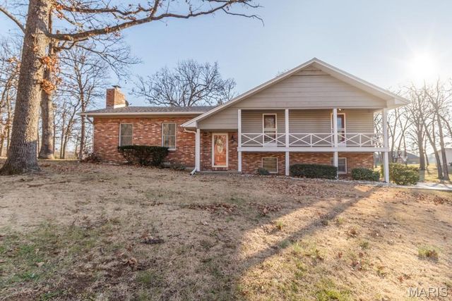 20164 SW OAKWOOD Drive, Lebanon, MO 65536