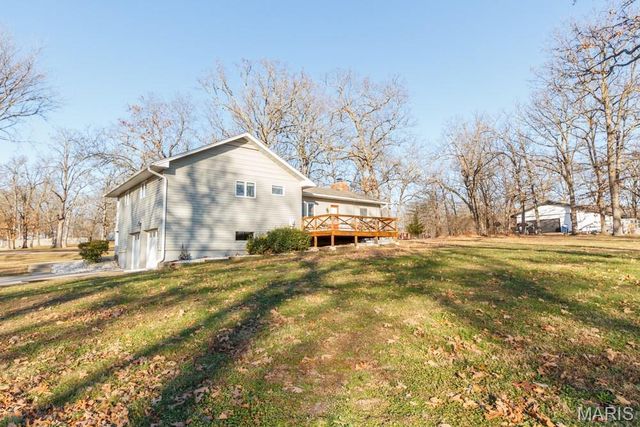 20164 SW OAKWOOD Drive, Lebanon, MO 65536