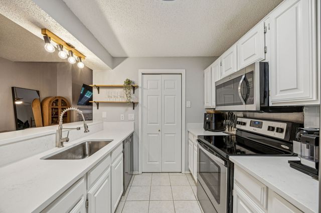 12660 Hillcrest Road 5203, Dallas, TX 75230