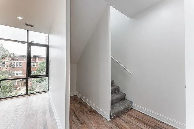 5731 N Winthrop Avenue penthouse, Chicago, IL 60660