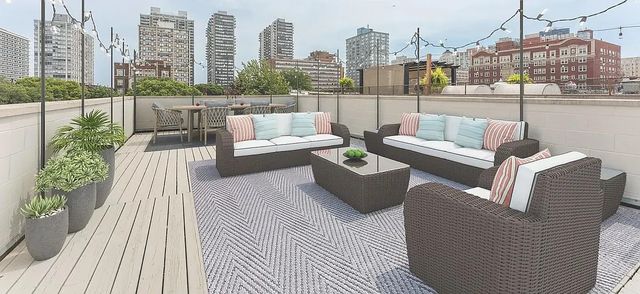 5731 N Winthrop Avenue penthouse, Chicago, IL 60660