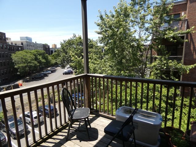 84 Gainsborough St 305W, Boston, MA 02115