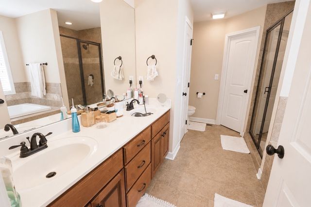 101 Brook Hollow Ct, Bon Aqua, TN 37025