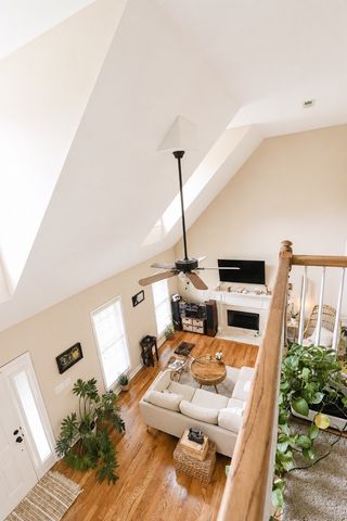 101 Brook Hollow Ct, Bon Aqua, TN 37025