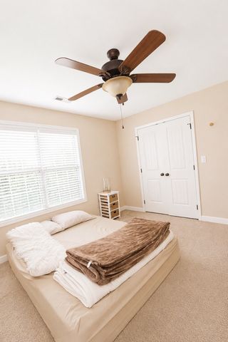 101 Brook Hollow Ct, Bon Aqua, TN 37025