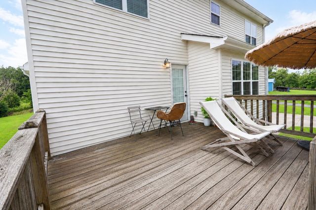101 Brook Hollow Ct, Bon Aqua, TN 37025