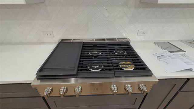 14902 Hometown Drive, Frisco, TX 75035